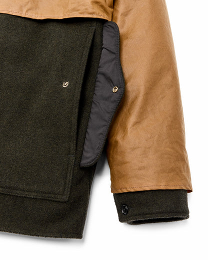 Filson Recommended / Mackinaw Wool Caped Cruiser Jacket - Peat Black / Dark Tan