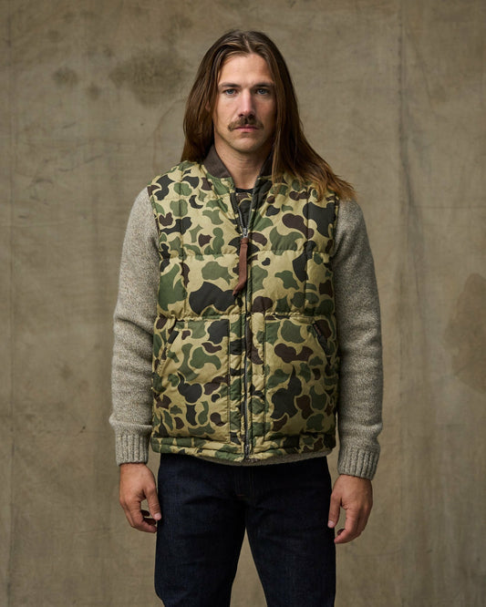 Filson Sale / Waxed Down Vest - Tundra Shrub Camo