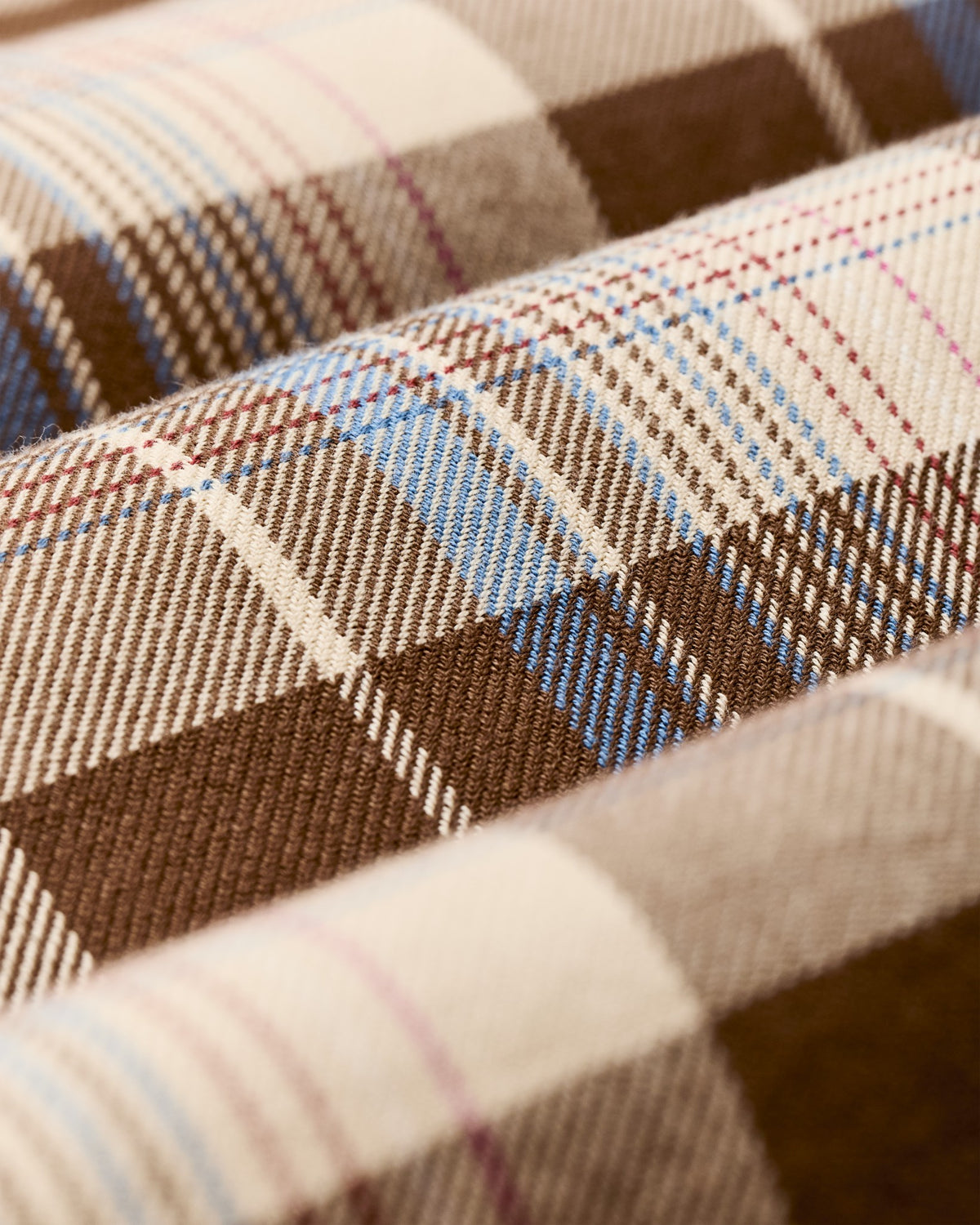 Filson Customer Favorite / Lightweight Alaskan Guide Shirt - Cream / Blue / Multi Plaid