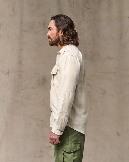 Filson Sale / Vintage Wash Alaskan Guide Shirt - Sand / Stone Plaid