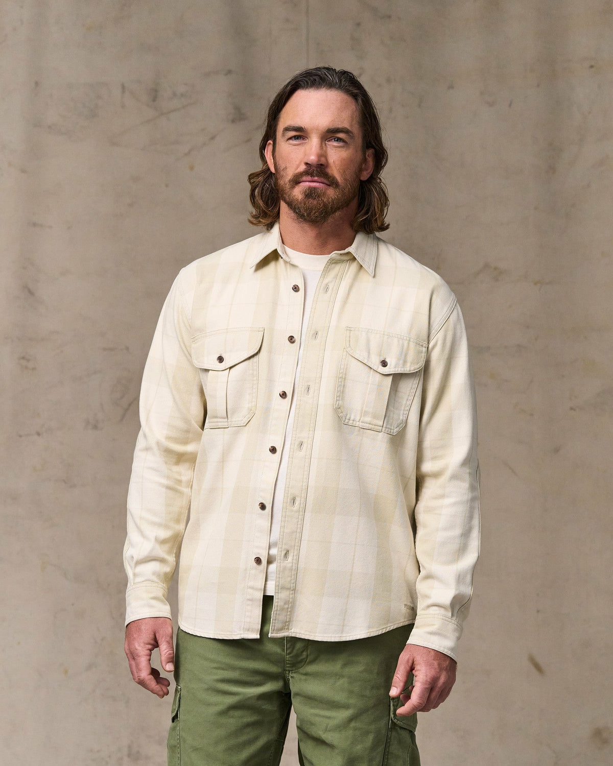Filson Sale / Vintage Wash Alaskan Guide Shirt - Sand / Stone Plaid