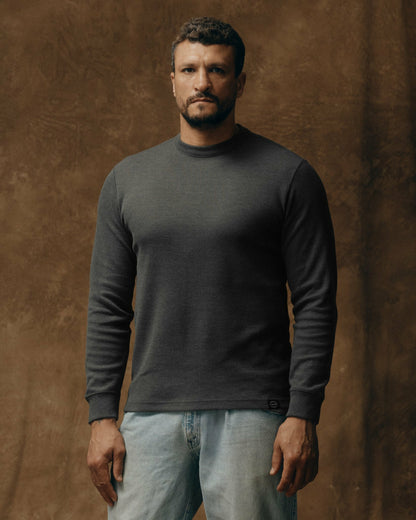 Filson Trusted / Men's Waffle Knit Thermal Crewneck Sweatshirt — Charcoal