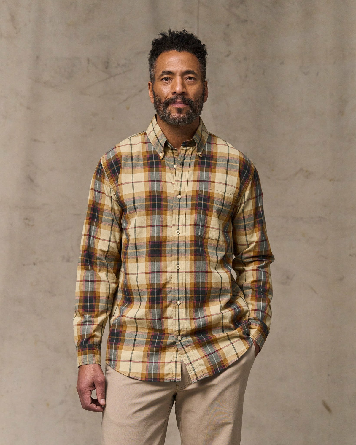Filson Smart Buy / Madras Button-Down Shirt - Tan / Spruce Multicolor