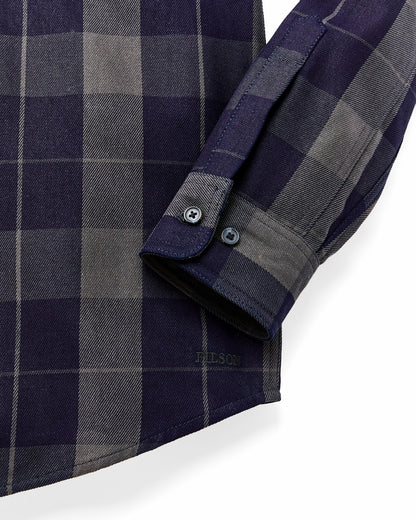 Filson Deals / Vintage Wash Alaskan Guide Shirt - Indigo / Faded Black