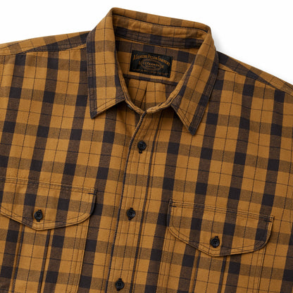 Filson Trusted / Men's Vintage Wash Alaskan Guide Flannel Shirt