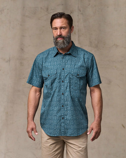 Filson Smart Buy / Filson's Washed Short Sleeve Feather Cloth Shirt - Blue / Print