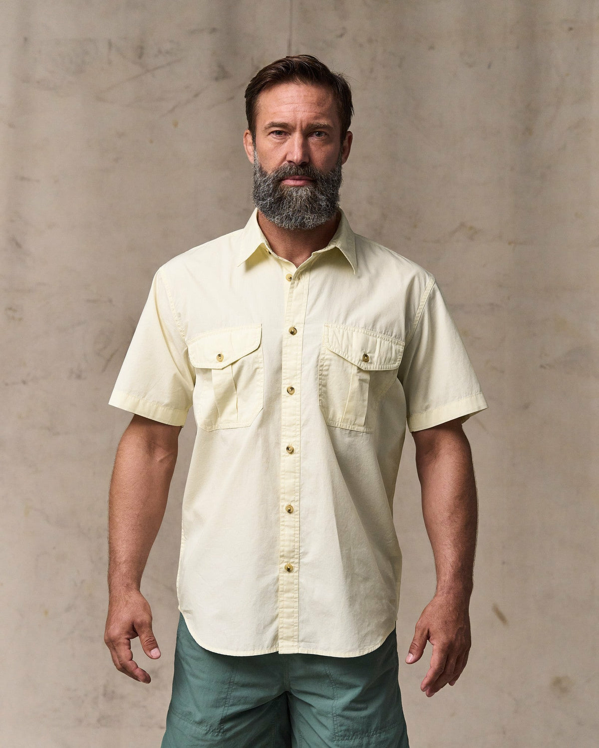 Filson Exclusive / Filson's Washed Short Sleeve Feather Cloth Shirt - Ivory