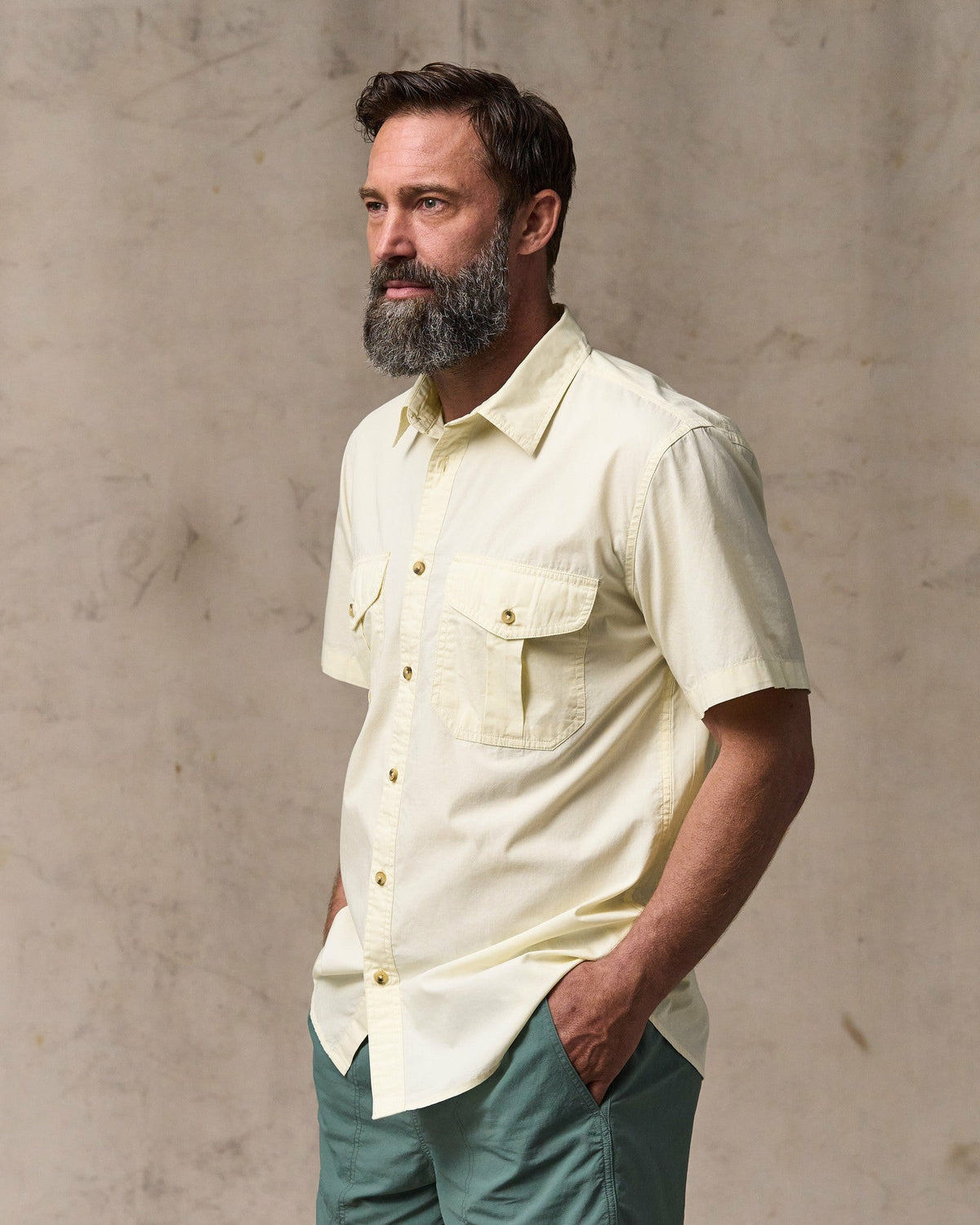 Filson Exclusive / Filson's Washed Short Sleeve Feather Cloth Shirt - Ivory