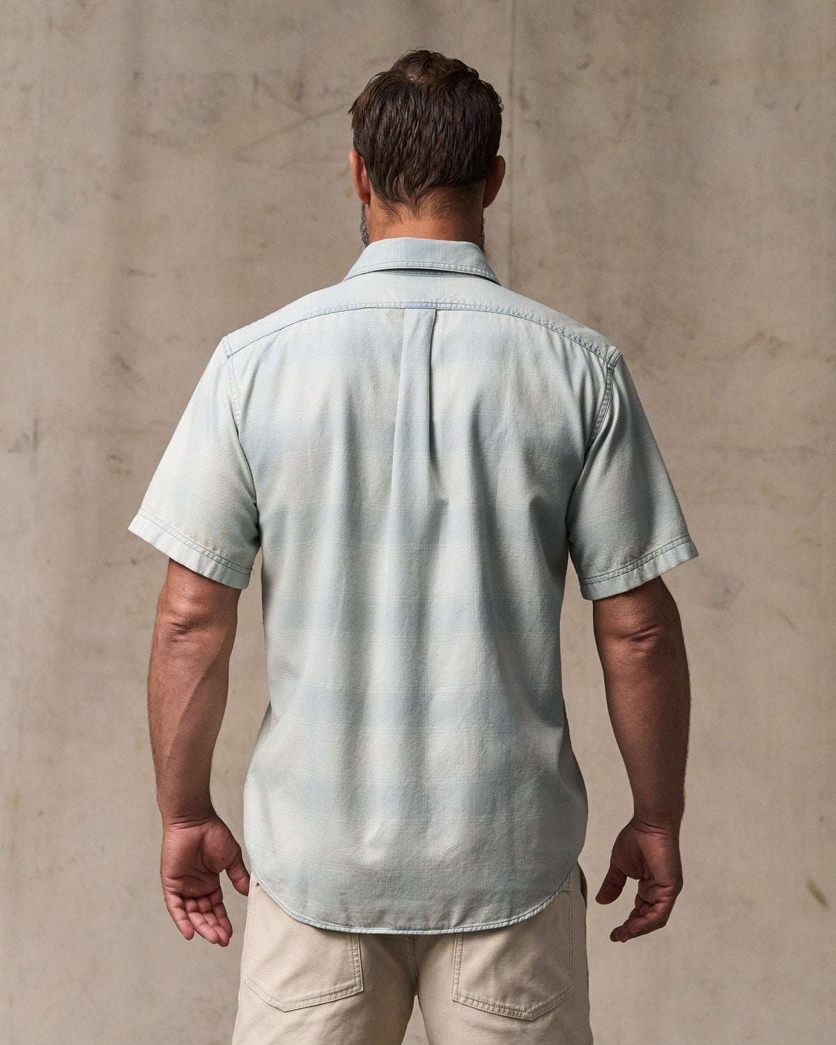 Filson Featured / Short Sleeve Lightweight Alaskan Guide Shirt - Indigo Plaid