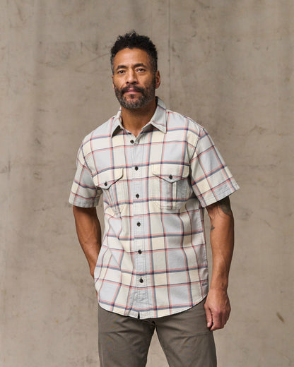 Filson Smart Buy / Short Sleeve Lightweight Alaskan Guide Shirt - Light Blue / Tan Plaid