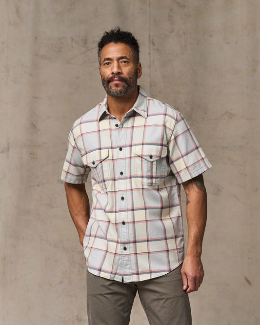 Filson Smart Buy / Short Sleeve Lightweight Alaskan Guide Shirt - Light Blue / Tan Plaid