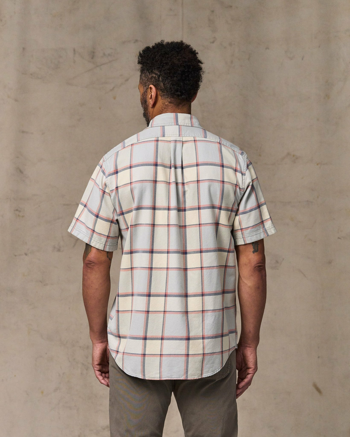 Filson Smart Buy / Short Sleeve Lightweight Alaskan Guide Shirt - Light Blue / Tan Plaid