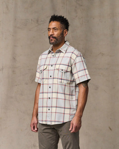 Filson Smart Buy / Short Sleeve Lightweight Alaskan Guide Shirt - Light Blue / Tan Plaid