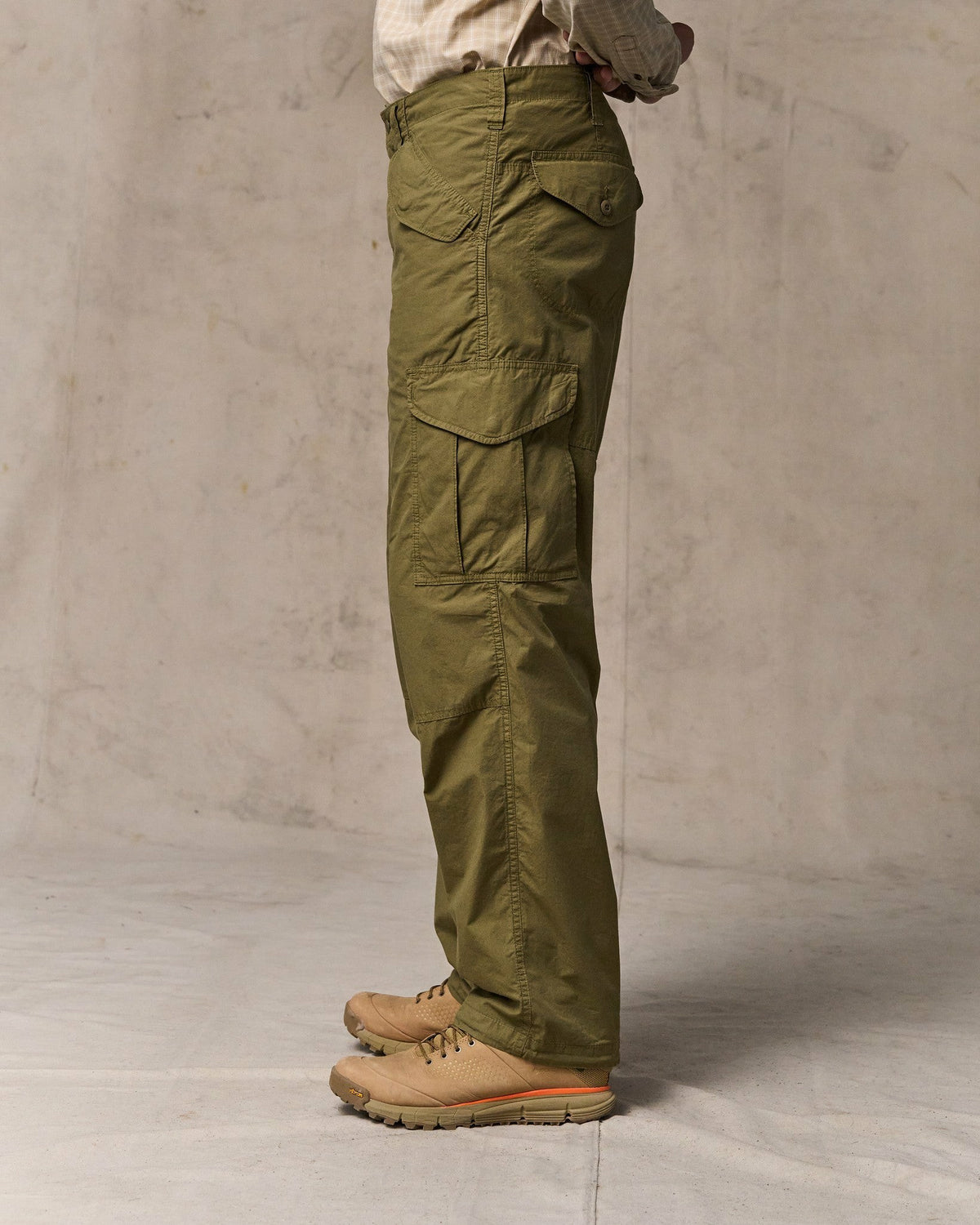 Filson Essential / Tropical Poplin Cargo Pants - Military Olive