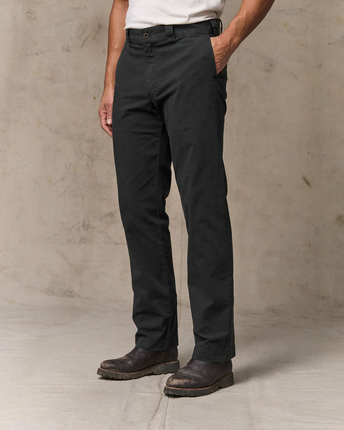 Filson Customer Favorite / Granite Mountain Flat Front Pants - Washed Faded Black