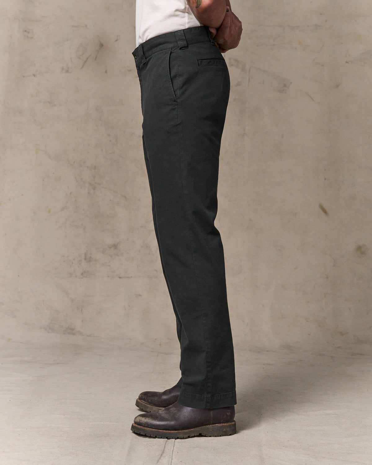 Filson Customer Favorite / Granite Mountain Flat Front Pants - Washed Faded Black