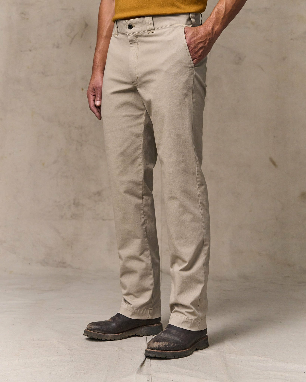 Filson Top Pick / Granite Mountain Flat Front Pants - Buck Tan
