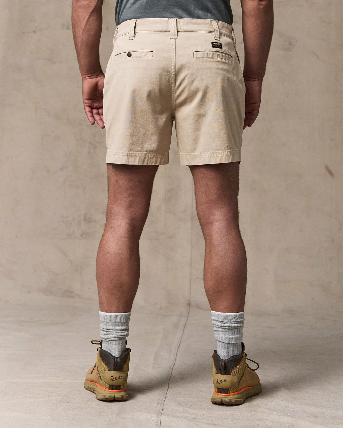 Filson Exclusive / Granite Mountain 6" Shorts - Buck Tan