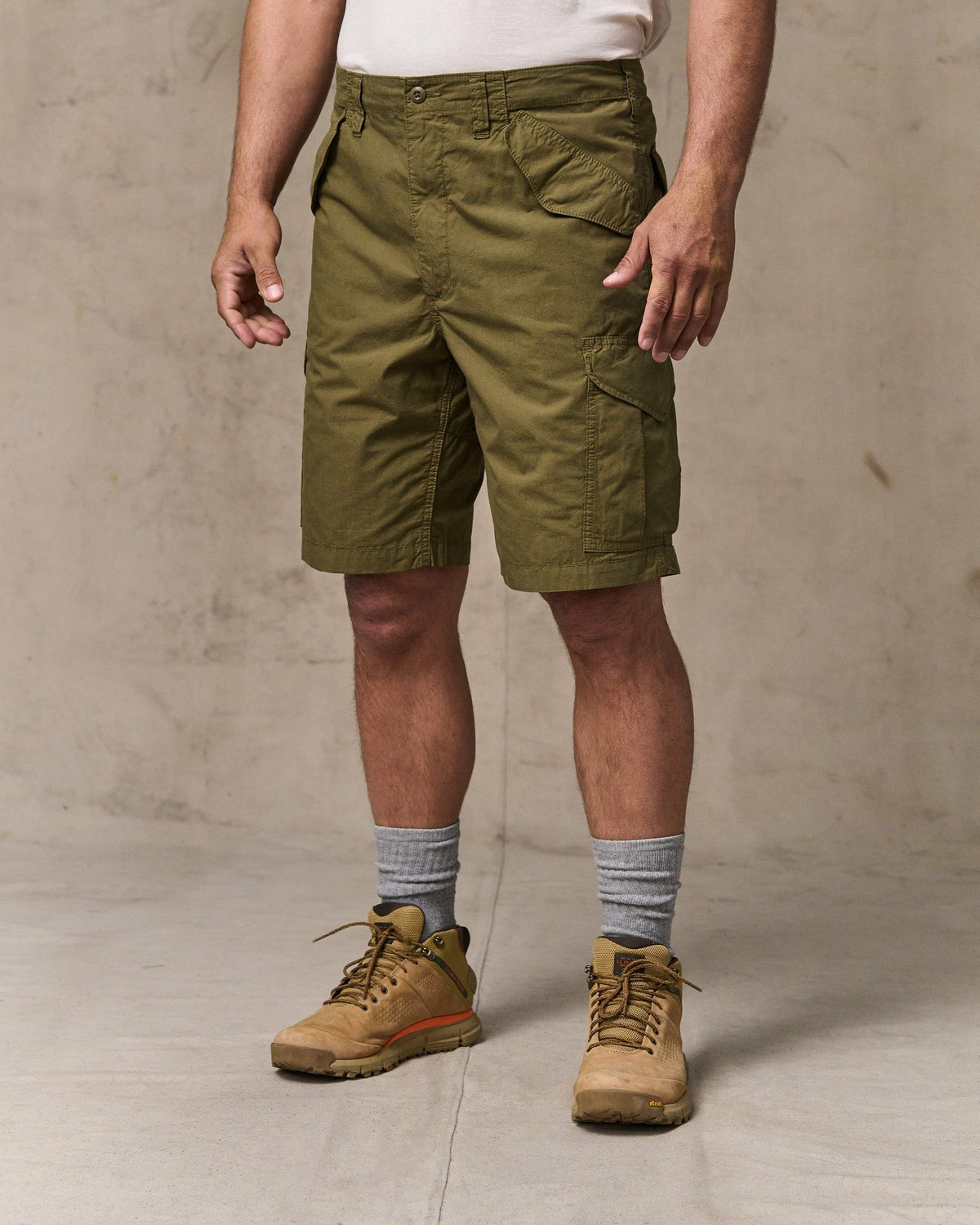 Filson Value / Tropical Poplin Cargo Short - Military Olive