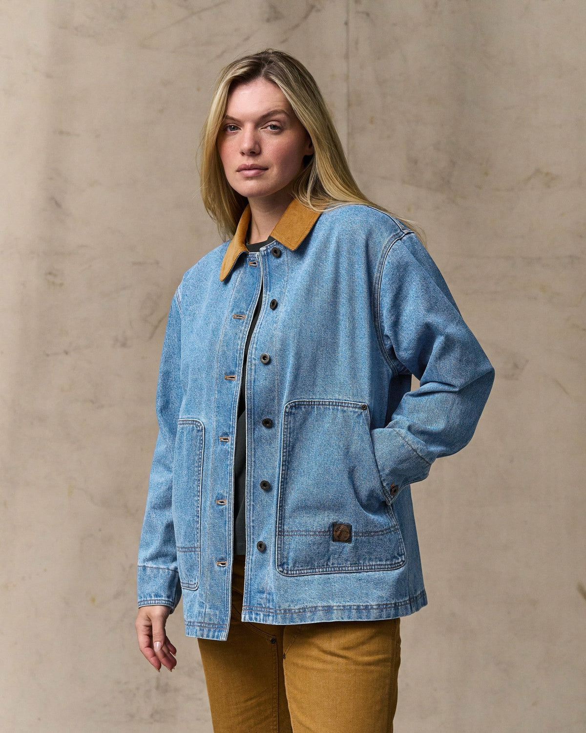Filson Exclusive / Women's 11-oz. Denim Barn Coat - Light Indigo