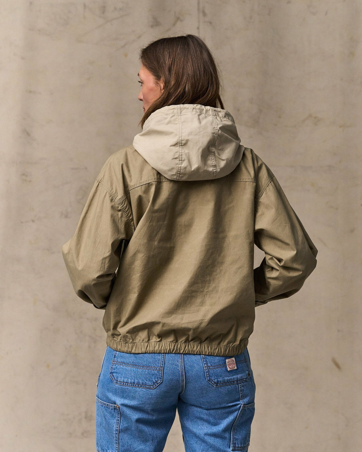 Filson Deals / Women's Dry Wax Hooded Popover - Khaki / Quail Tan
