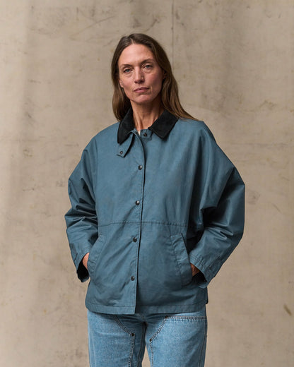 Filson Latest / Women's Harbor Front Waxed Jacket - Navy