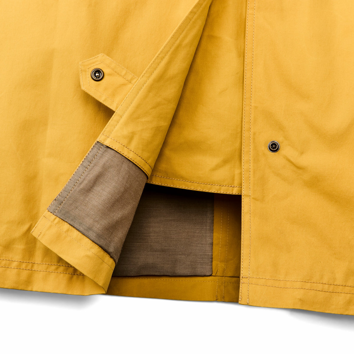 Filson Featured / Women's Dry Waxed Long Cruiser