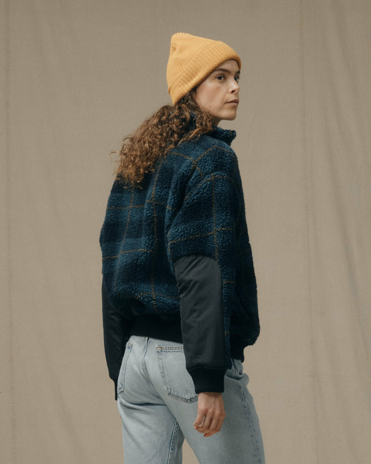 Filson Premium / Women's Pile Fleece Popover - Blue / Black Plaid