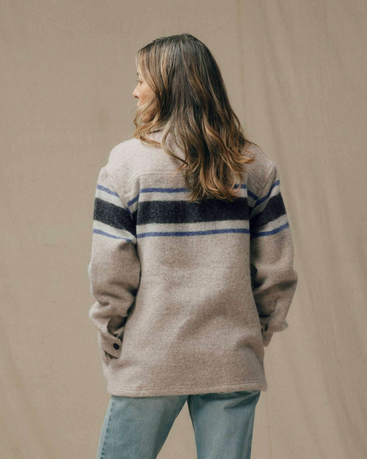 Filson Popular / Women's Wool Overshirt - Gray / Black Blanket Stripe