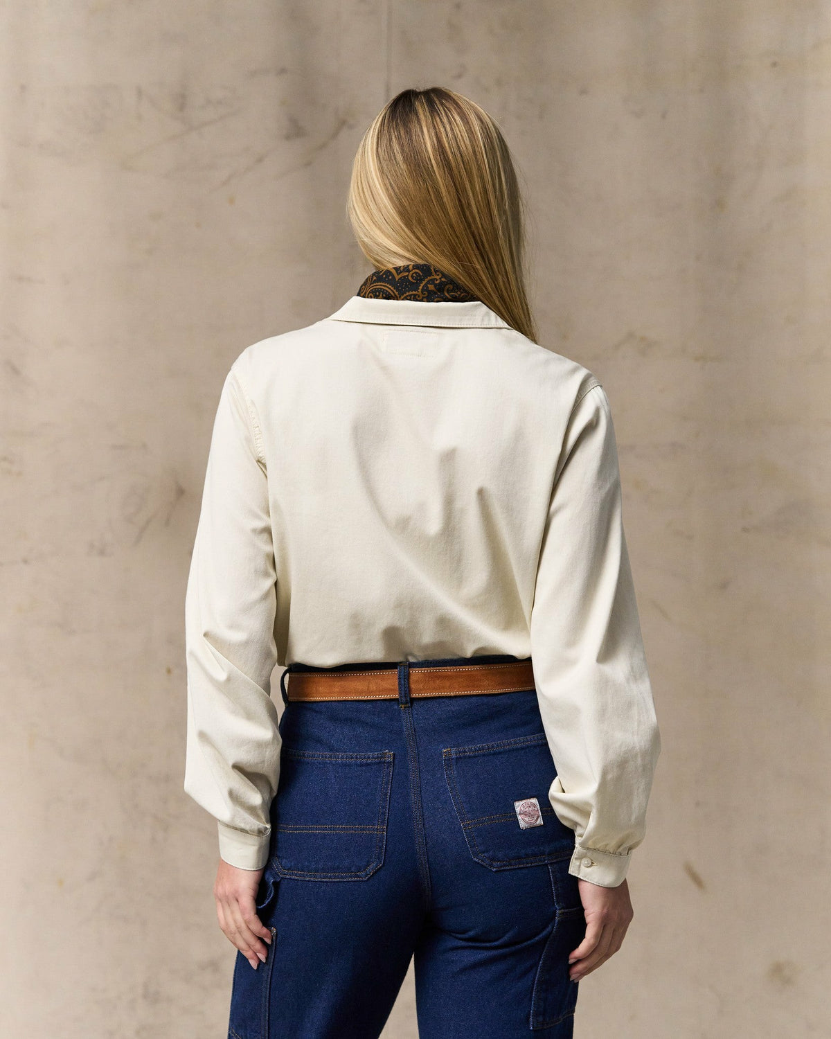 Filson Essential / Women's Long Sleeve Twill Camp Shirt - Cream