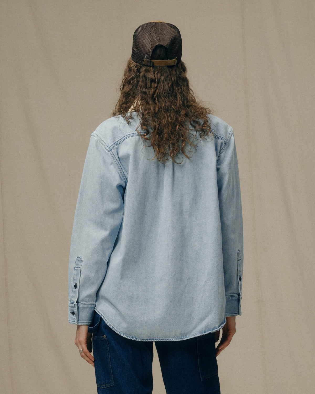 Filson Trending / Women's Denim Work Shirt - Light Indigo