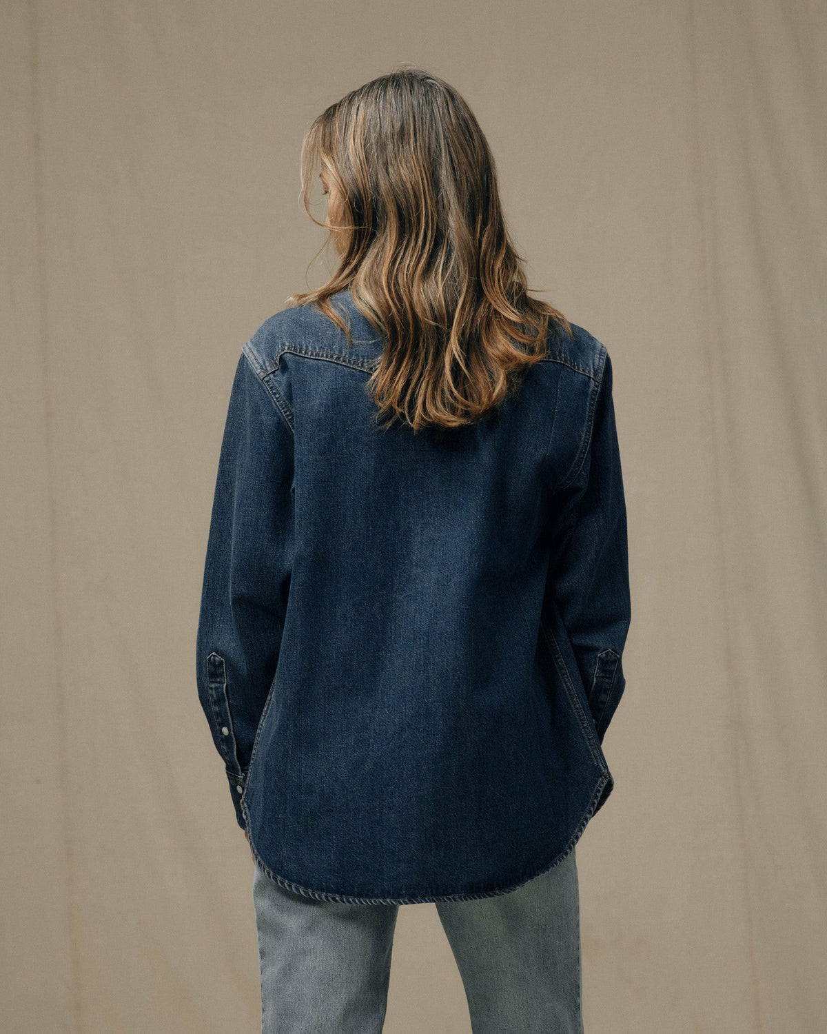Filson Top Pick / Women's Denim Western Shirt - Medium Indigo