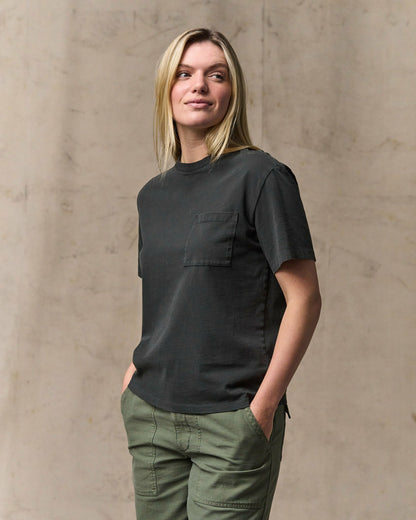 Filson Trusted / Women's Short Sleeve Pocket Tee - Faded Black