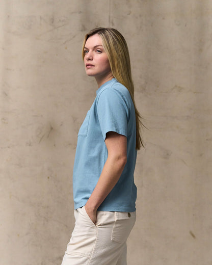 Filson Smart Buy / Women's Short Sleeve Pocket Tee - Light Blue