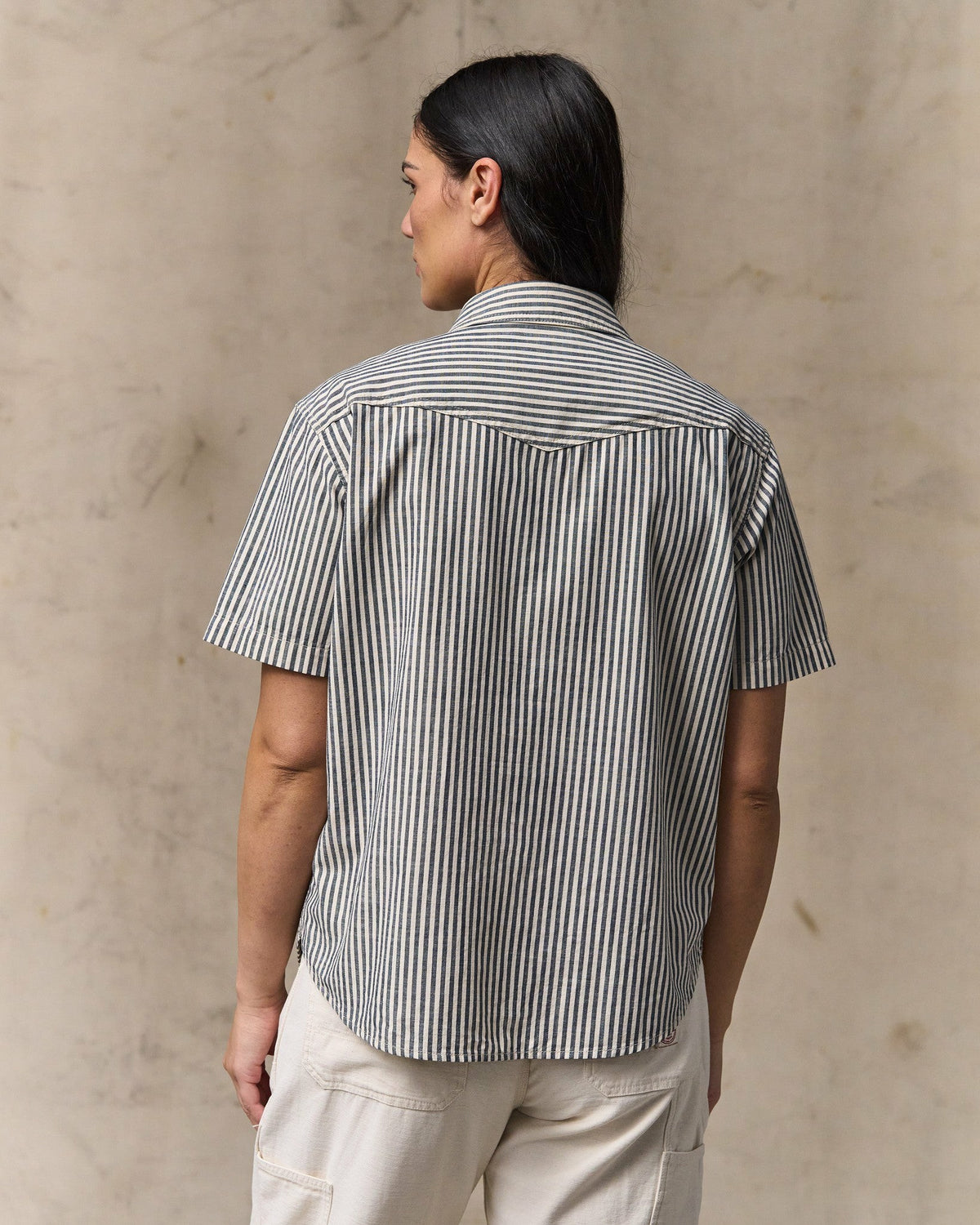 Filson New / Women's Short Sleeve Chambray Western Shirt - Indigo / Natural
