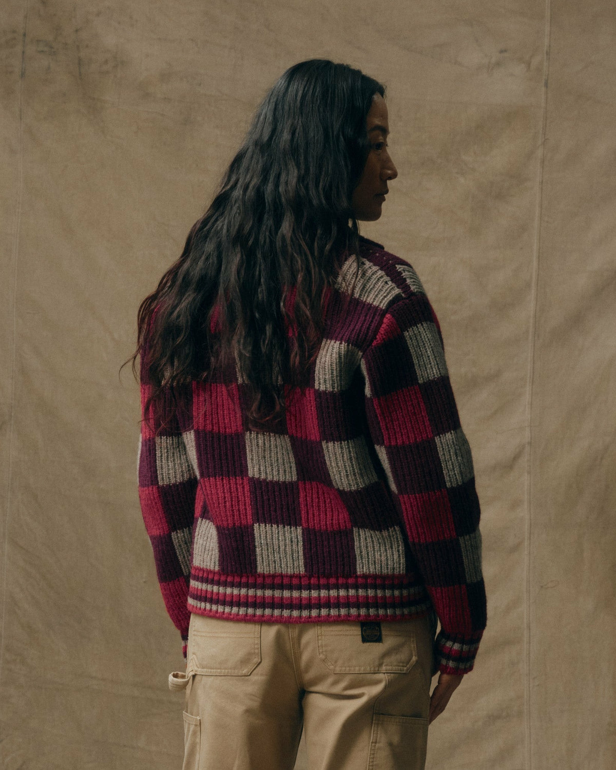Filson Value / Women's Checkered Wool Cardigan - Burgundy / Gray Check