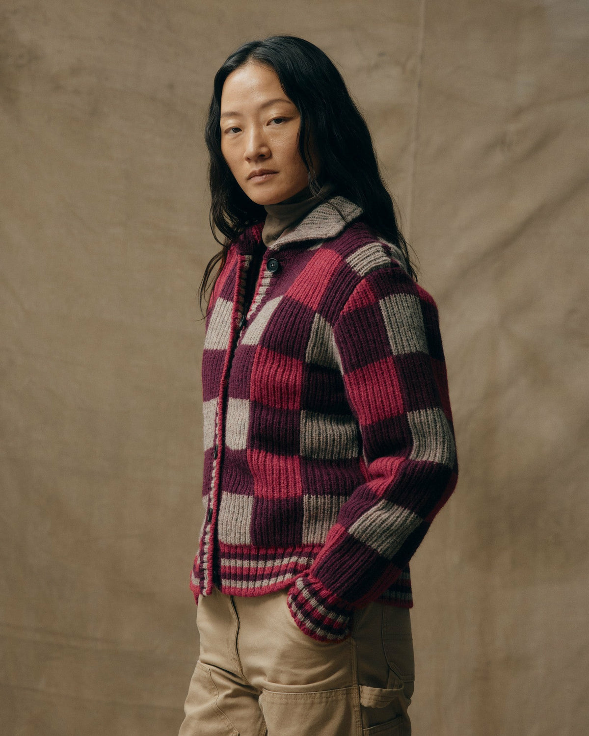 Filson Value / Women's Checkered Wool Cardigan - Burgundy / Gray Check