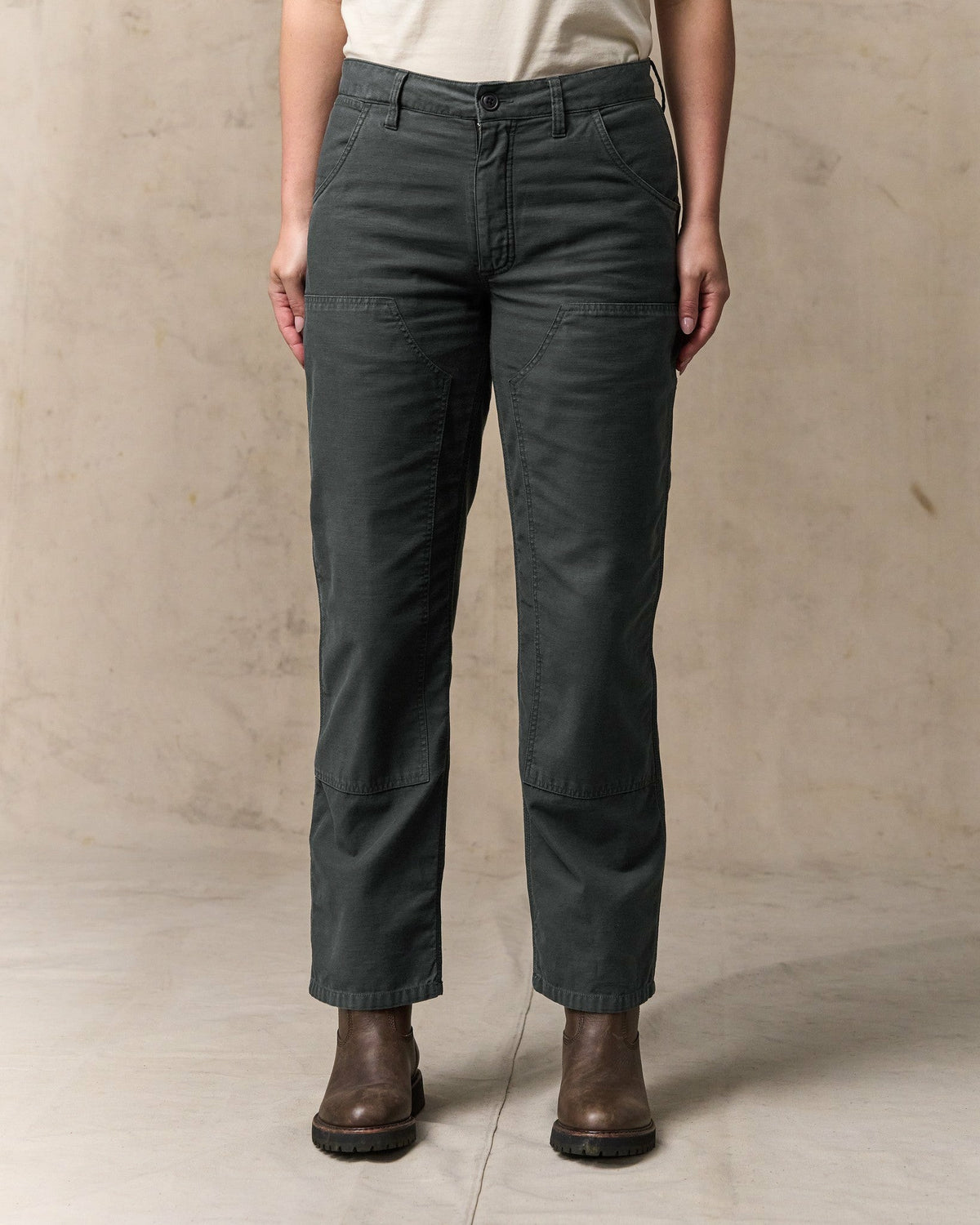 Filson Premium / Women's Field Double-Front Pants - Faded Black
