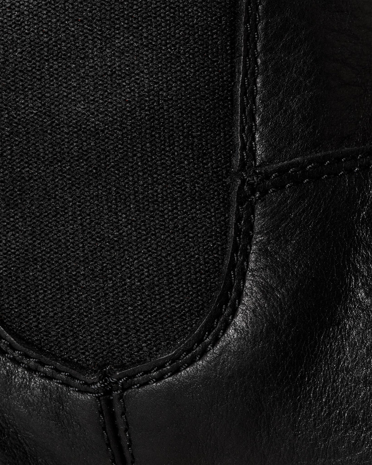 Filson Trending / #2534 Filson X Blundstone Bison Chelsea Boot - Black