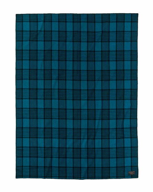 Filson Discount / Mackinaw Wool Blanket - Blue / Black Plaid