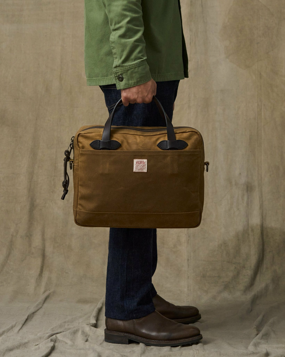 Filson Best Price / Tin Cloth Compact Briefcase - Dark Tan