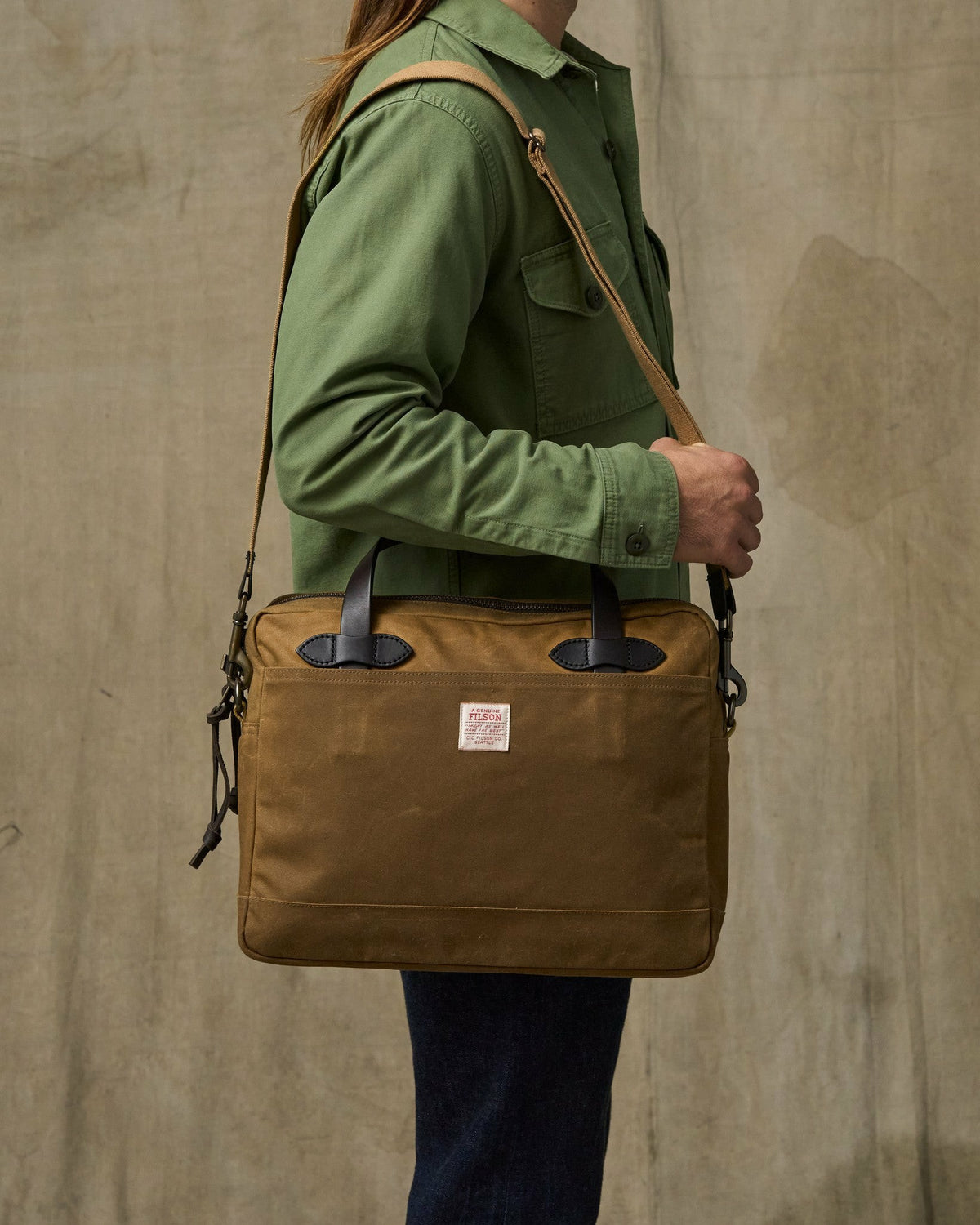 Filson Best Price / Tin Cloth Compact Briefcase - Dark Tan