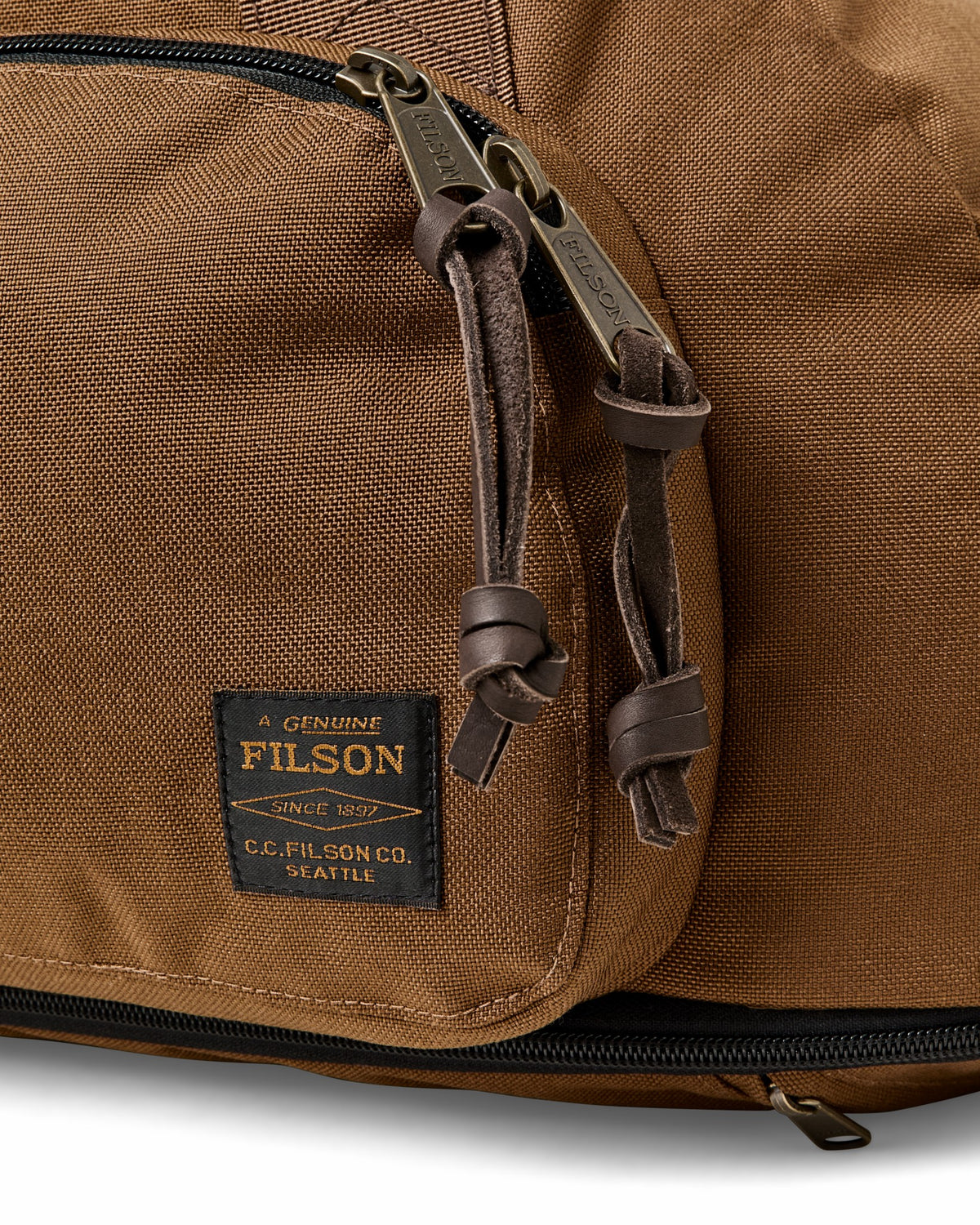 Filson Customer Favorite / Dryden Duffle Pack - Whiskey
