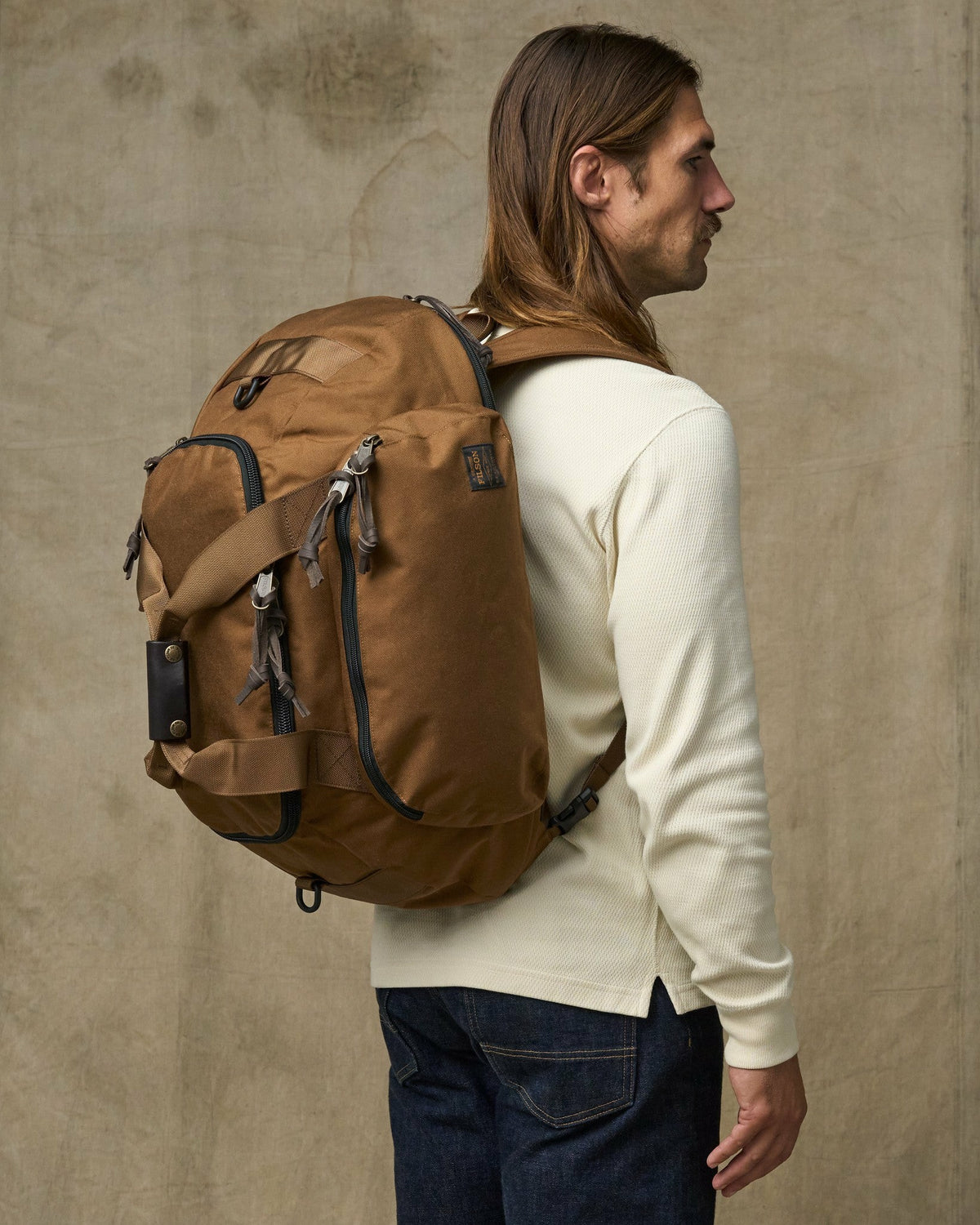 Filson Customer Favorite / Dryden Duffle Pack - Whiskey