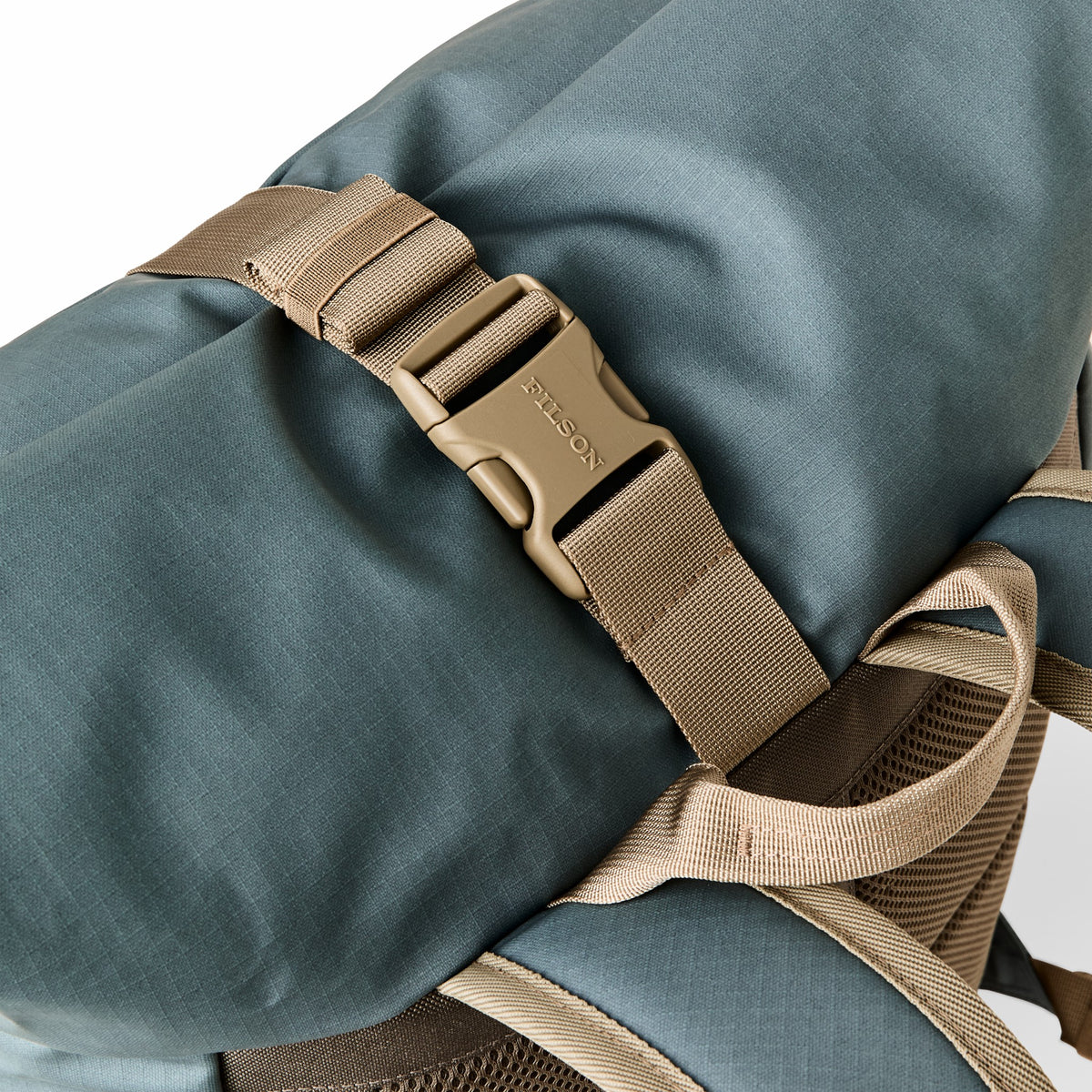 Filson Deals / All-weather Backpack - Slate / Canteen / Covert