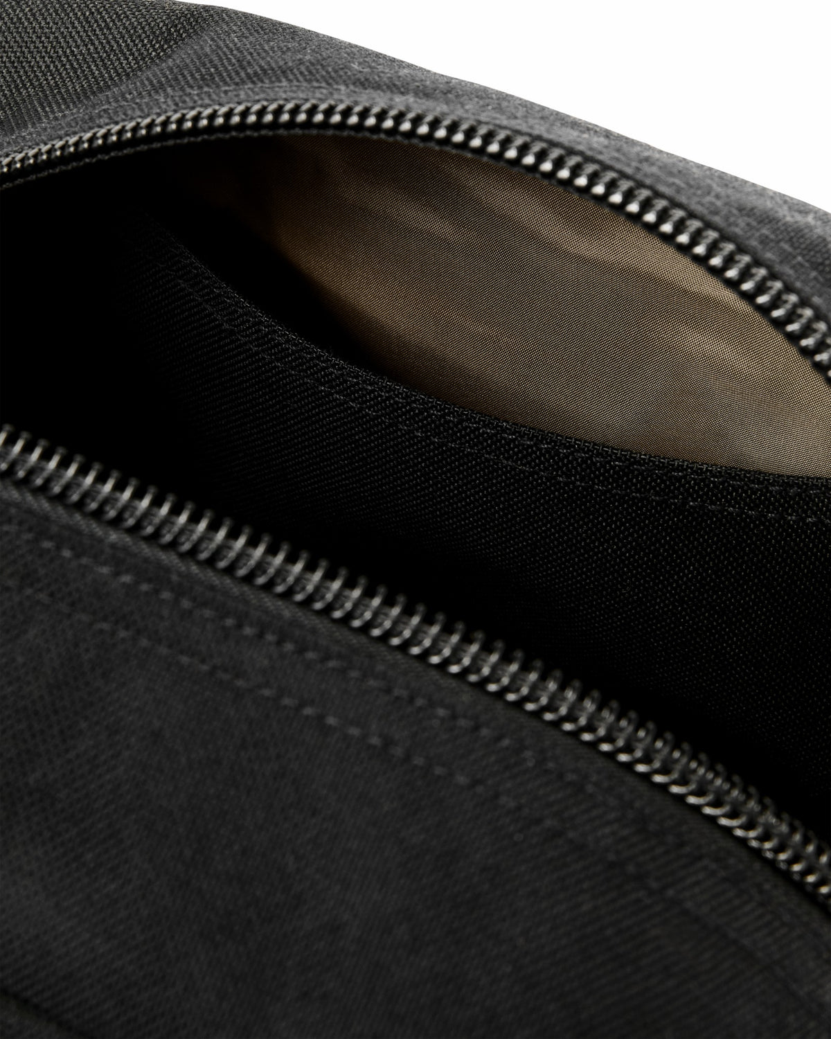 Filson Trusted / Dryden Dopp Kit - Black