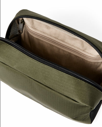 Filson Trending / All-Weather Dopp Kit - Olive / Black / Covert
