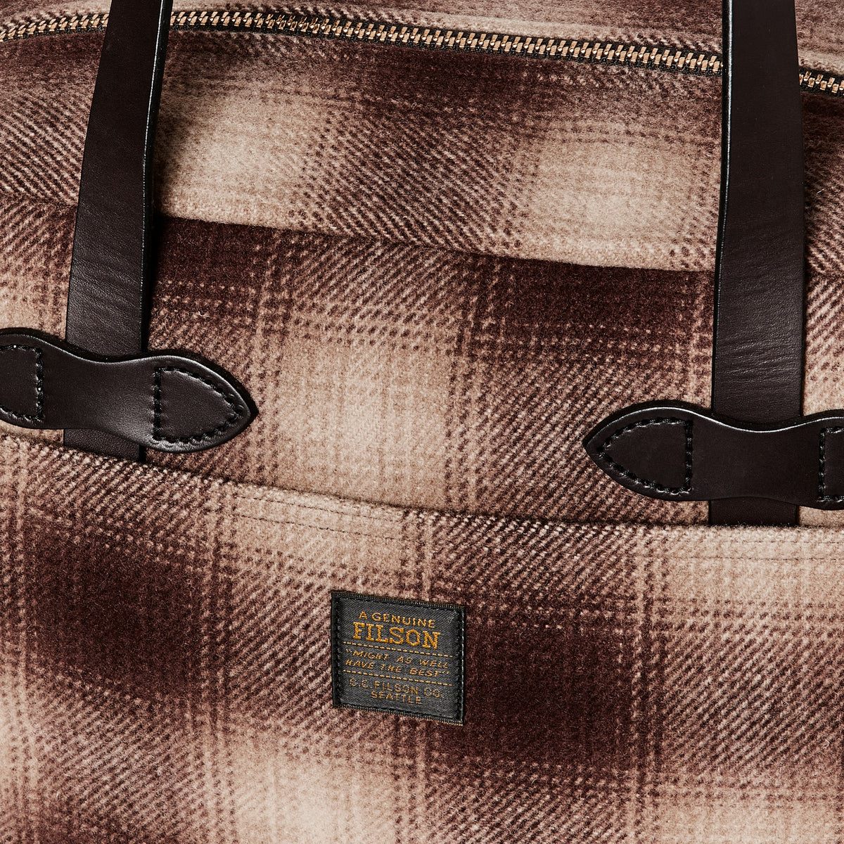Filson Latest / Mackinaw Wool Zipper Tote Bag - Brown / Tan Ombre