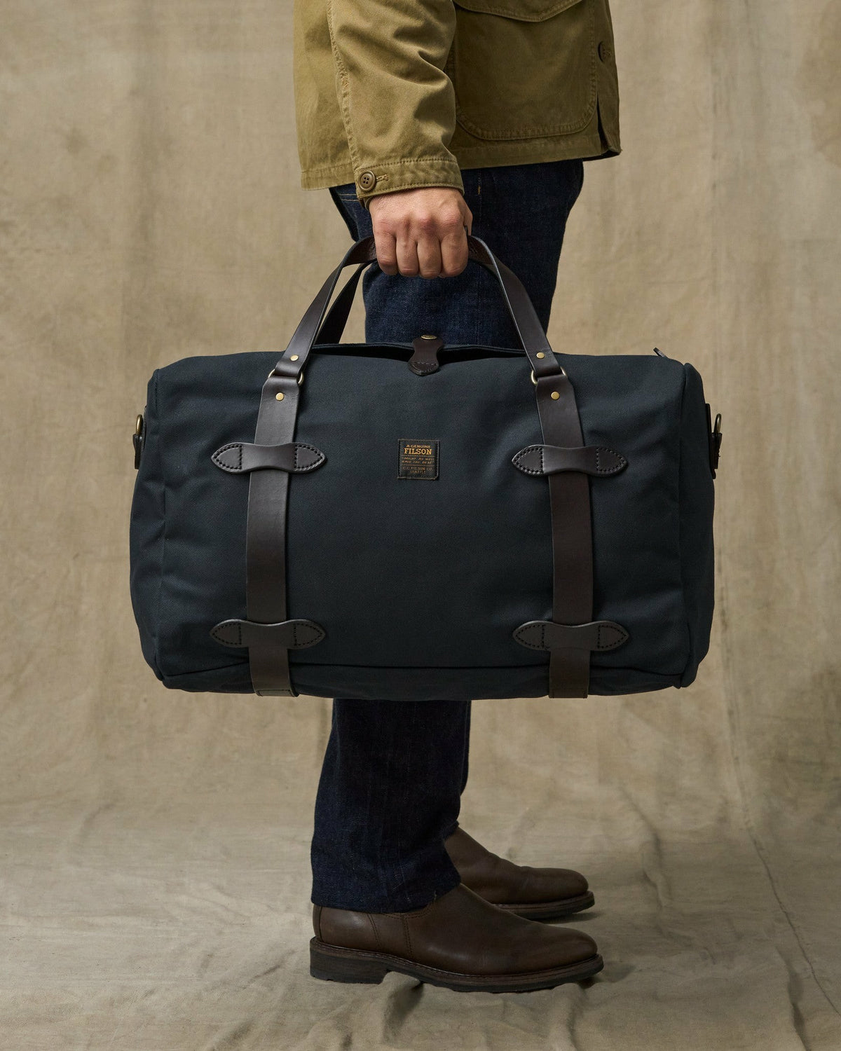 Filson New / Medium Rugged Twill Duffle Bag