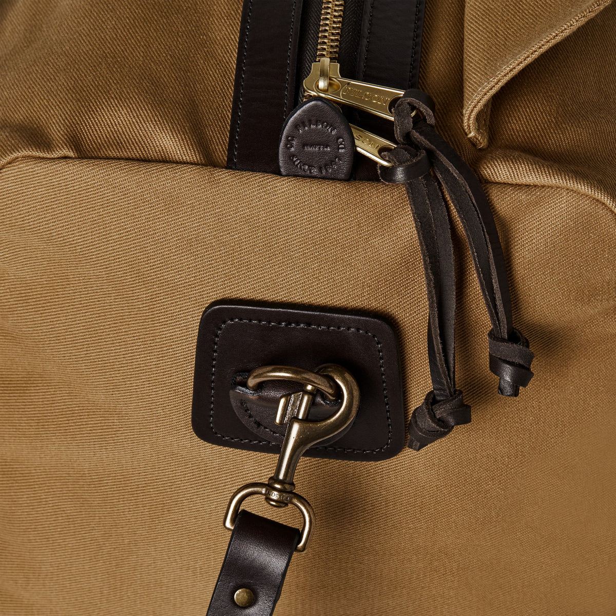 Filson New / Medium Rugged Twill Duffle Bag